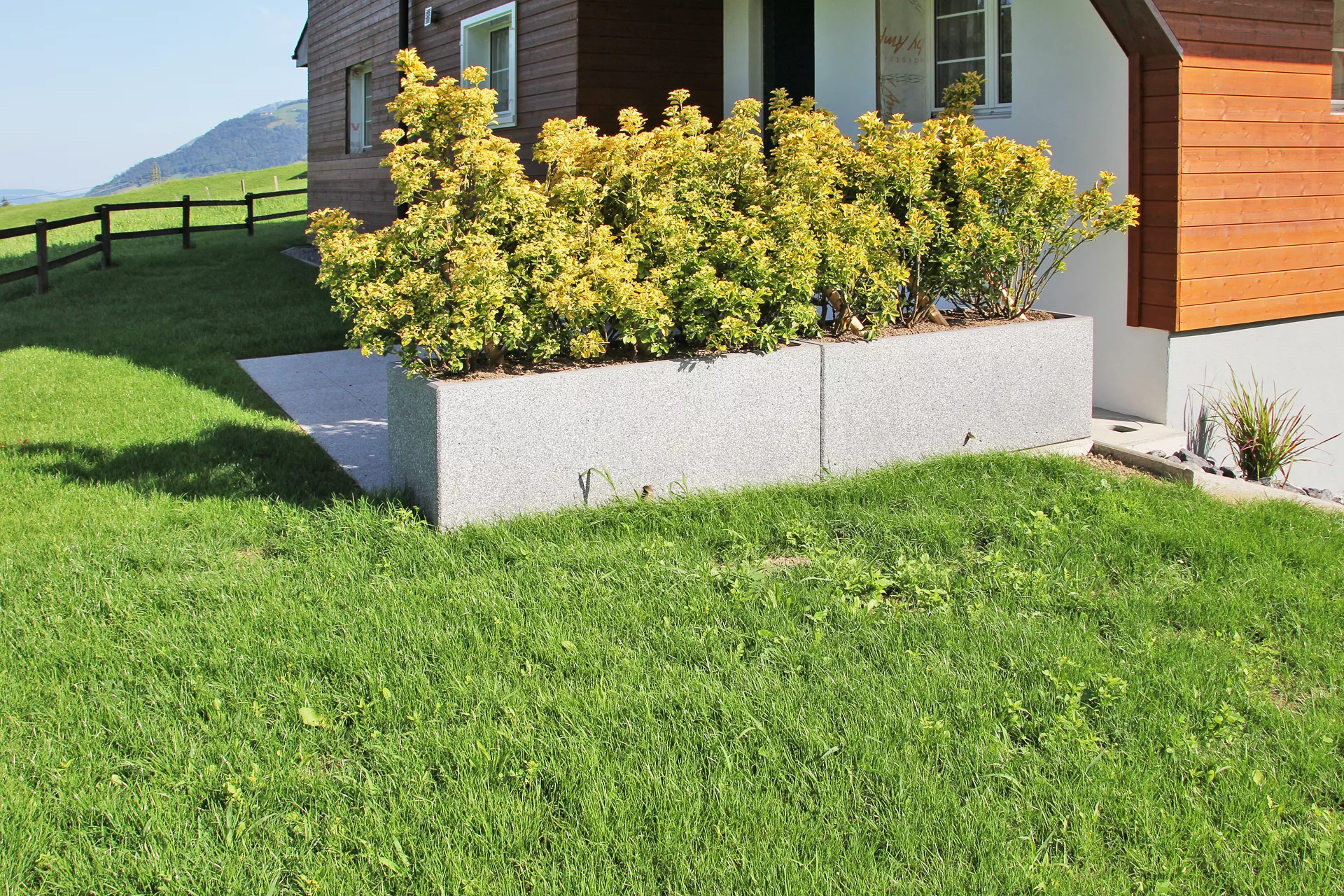 RESIDENZA Pflanzentrog rechteckig LEVENTINA grau gestrahlt L 150 cm B 50 cm H 50 cm W 5 cm