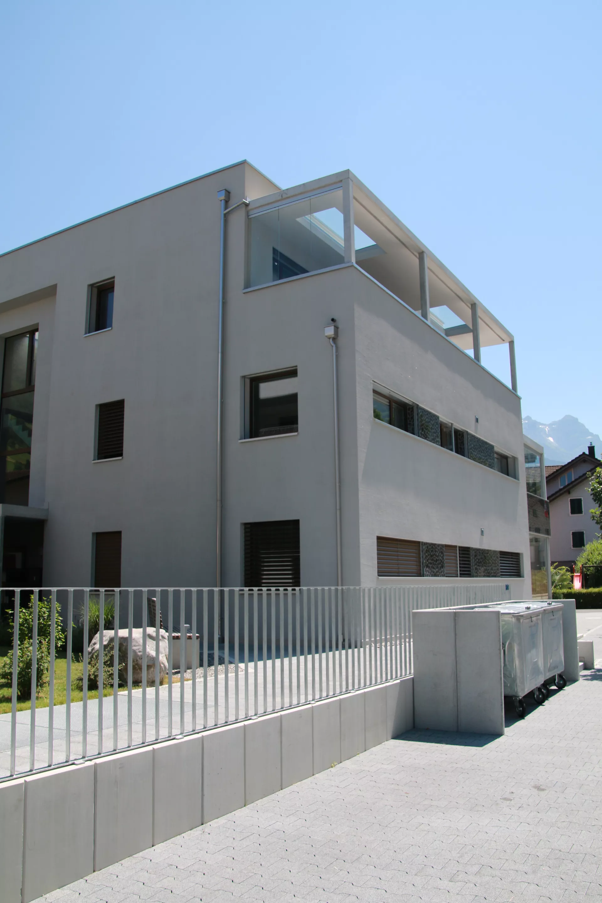 EXACTA Winkelplatte Typ 1 grau glatt gefast bewehrt L 99 cm B 60 cm H 105 cm W 12 cm