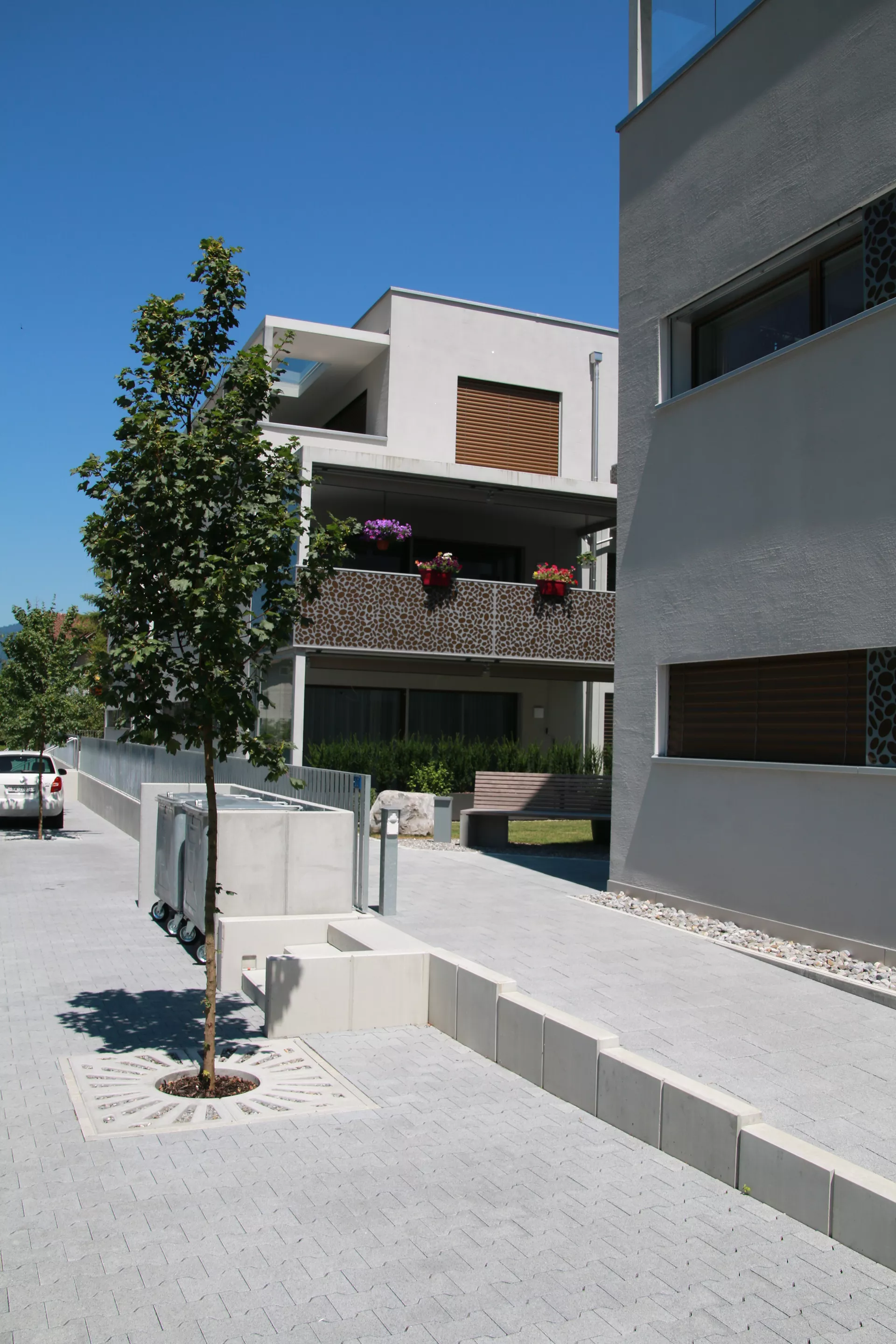 EXACTA Winkelplatte Typ 1 grau glatt gefast bewehrt L 99 cm B 60 cm H 105 cm W 12 cm