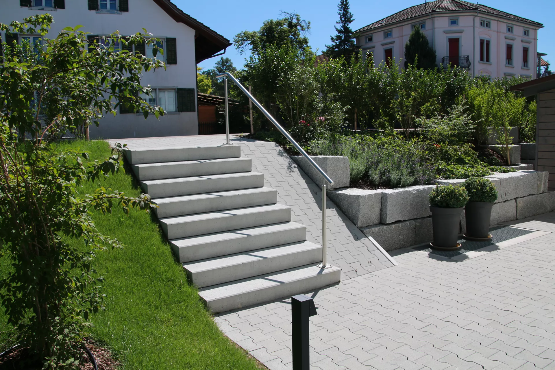 PARCO Blockstufe grau abgerieben stirnseitig gefast L 100 cm B 36 cm H 15 cm