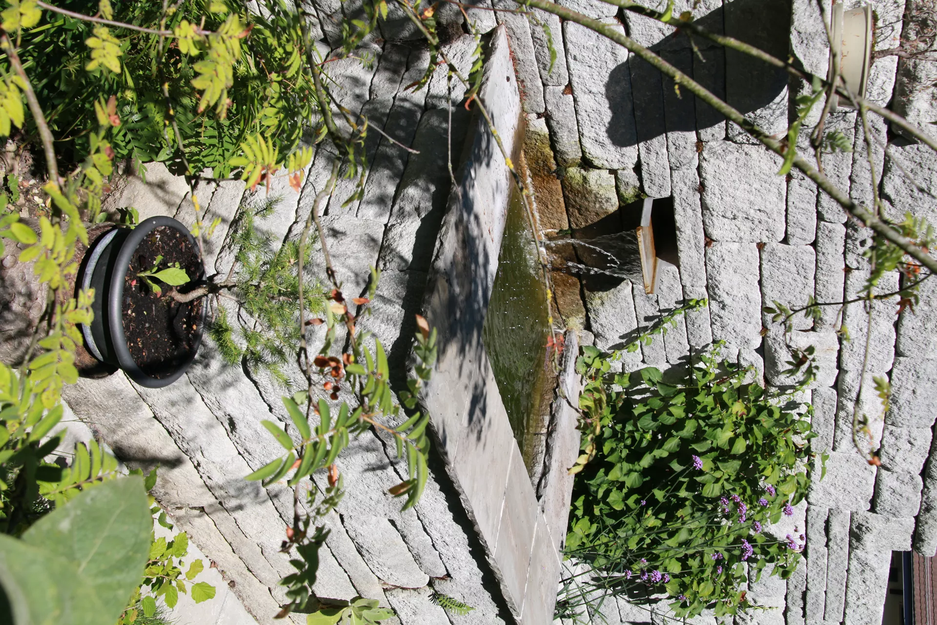 SANTURO Landhausmauer Typ 2 2-seitig gespalten grau Kanten gebrochen L 30-50 cm B 25 cm H 15 cm