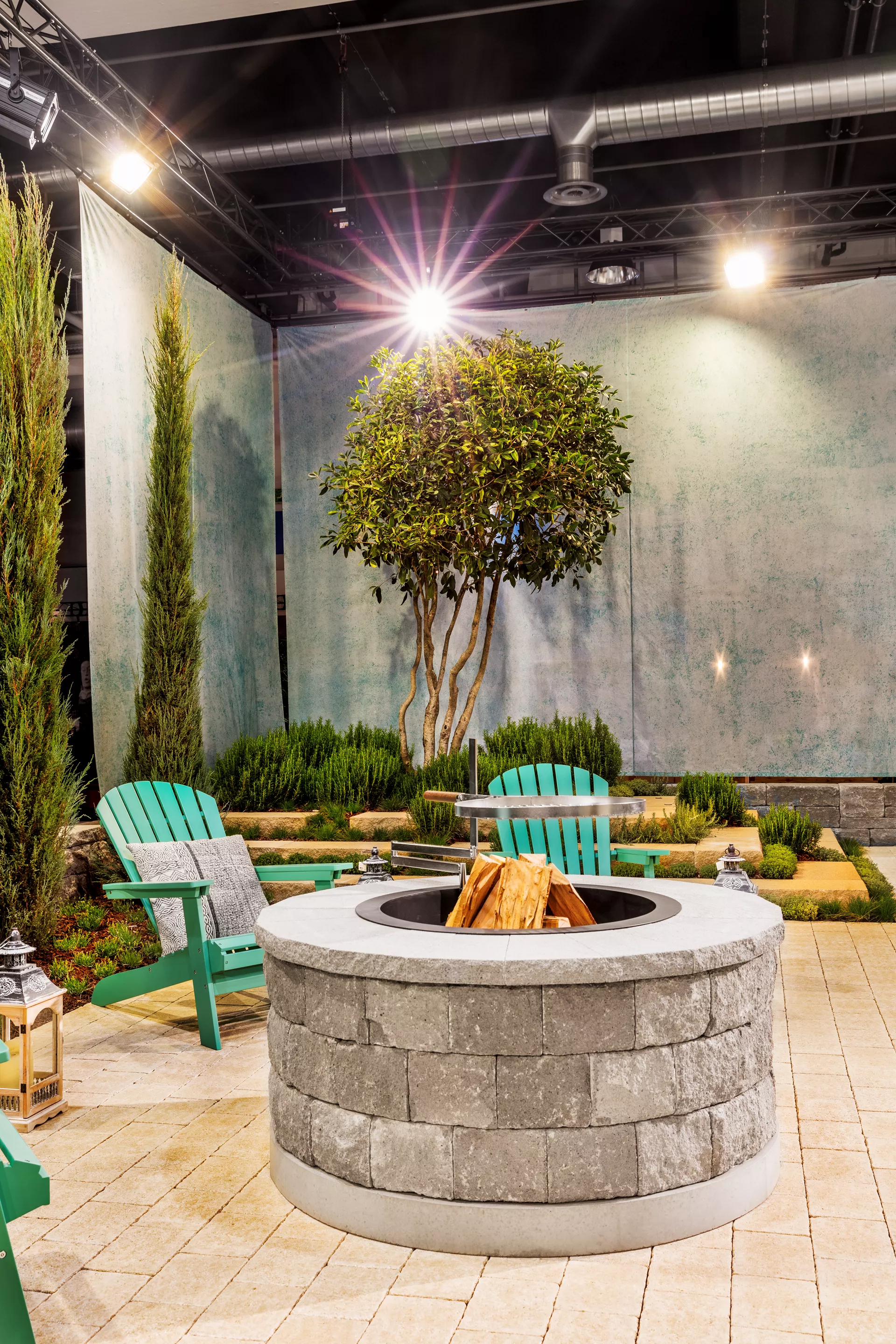 SANTURO Feuerstelle Set aus Weinbergmauerst. 1-s. gesp. Kanten gebrochen B 25 cm grau 3-lagig D 125 cm H 45 cm