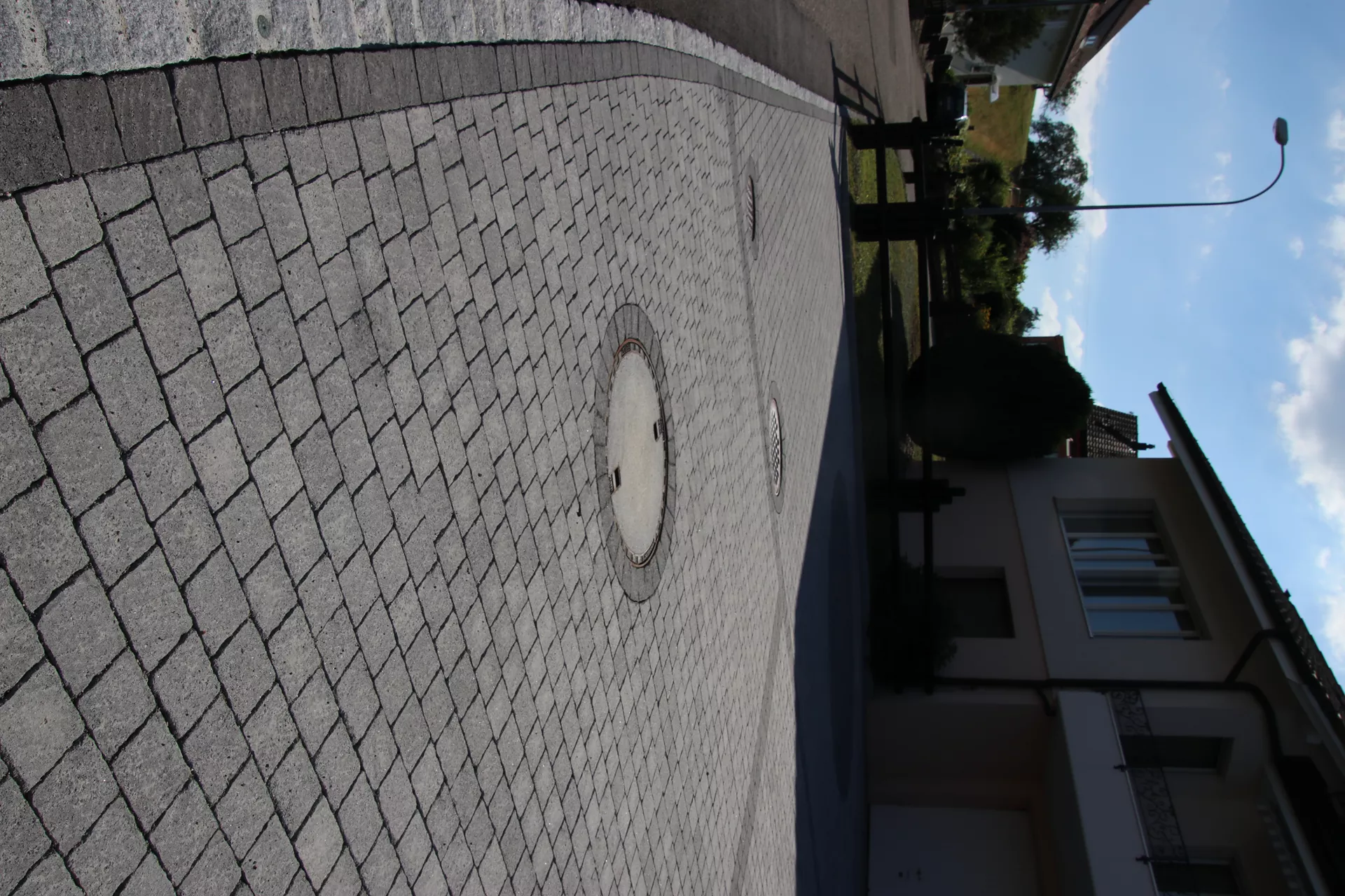 FRIEDA FORMATO Pflasterstein perlgrau strukturiert Kanten gebr. L 10, 20, 30 cm B 20 cm H 7 cm