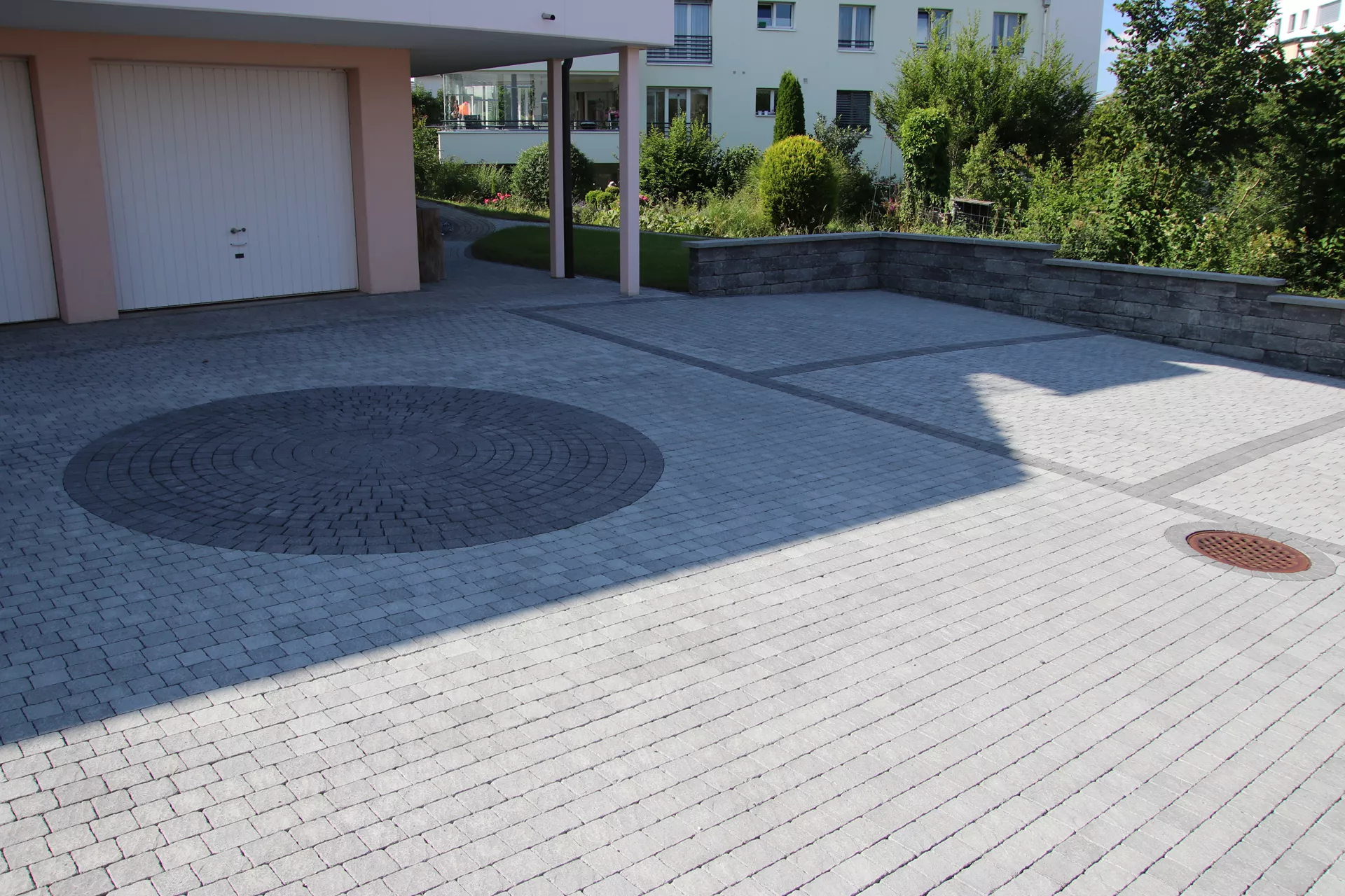 FRIEDA FORMATO Pflasterstein perlgrau strukturiert Kanten gebr. L 10, 20, 30 cm B 20 cm H 7 cm