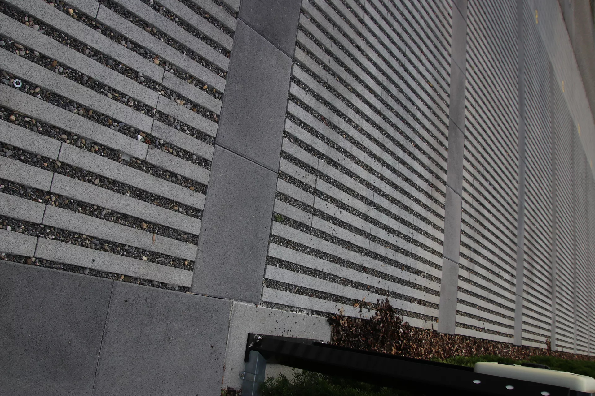 RAINA Rasenliner mit Verschiebesicherung grau glatt L 60 cm B 40 cm H 10 cm