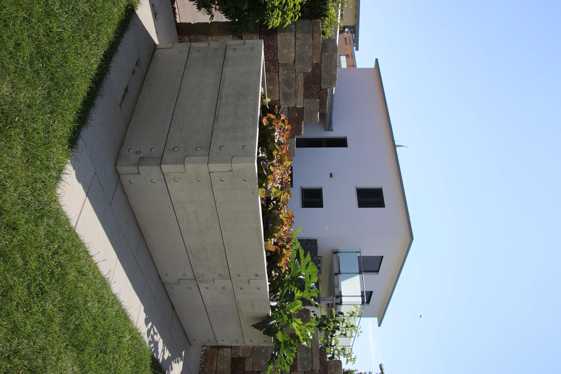 Hochbeet mit Holzstruktur Typ 2 naturgrau strukturiert leicht gefast bewehrt L 234 cm B 120 cm H 75 cm W 6 cm