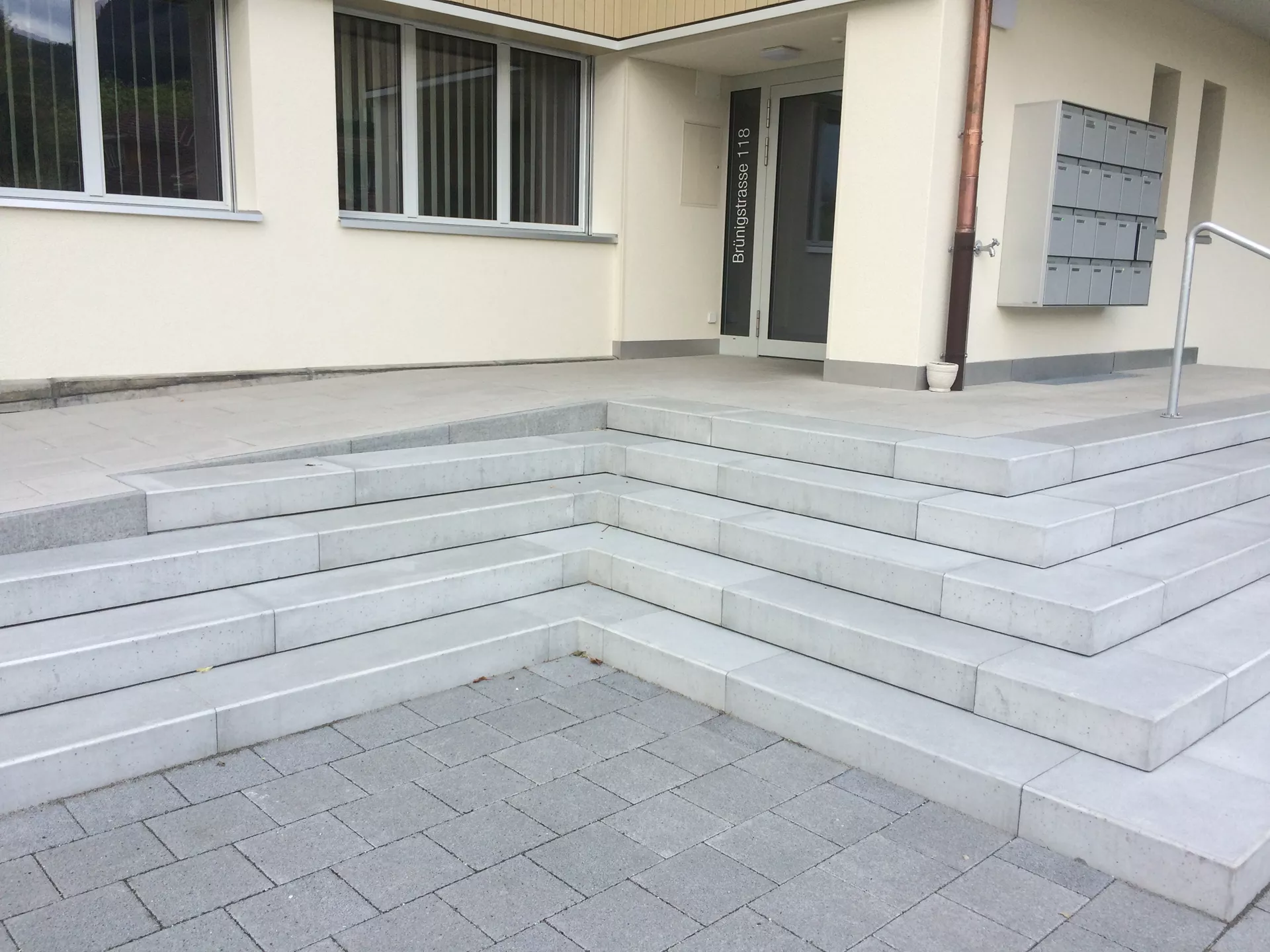 PARCO Blockstufe grau abgerieben stirnseitig gefast L 100 cm B 36 cm H 15 cm