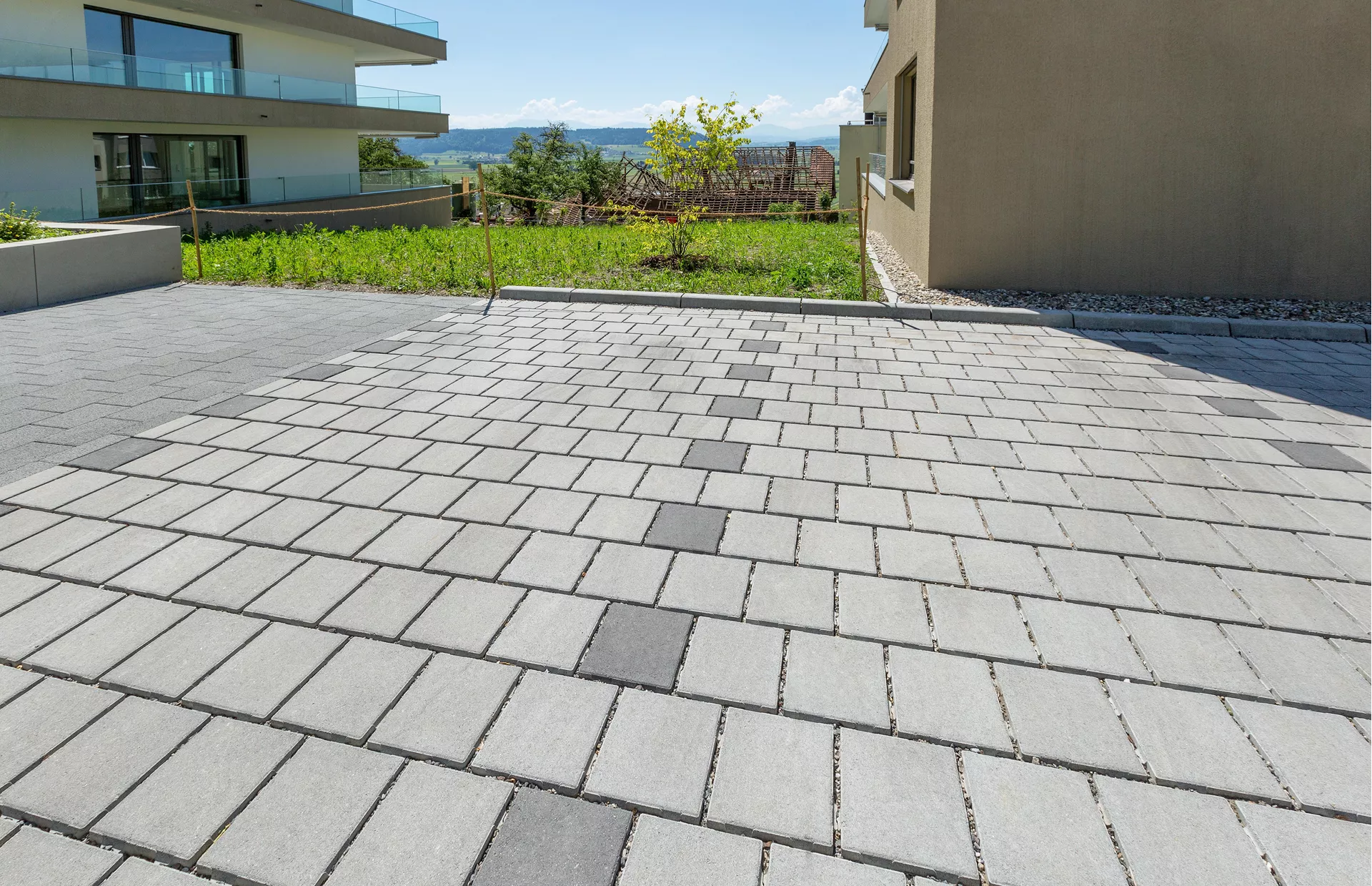 CARENA SPLITT Ökostein mit Nocken grau glatt gefast L 25 cm B 25 cm H 8 cm