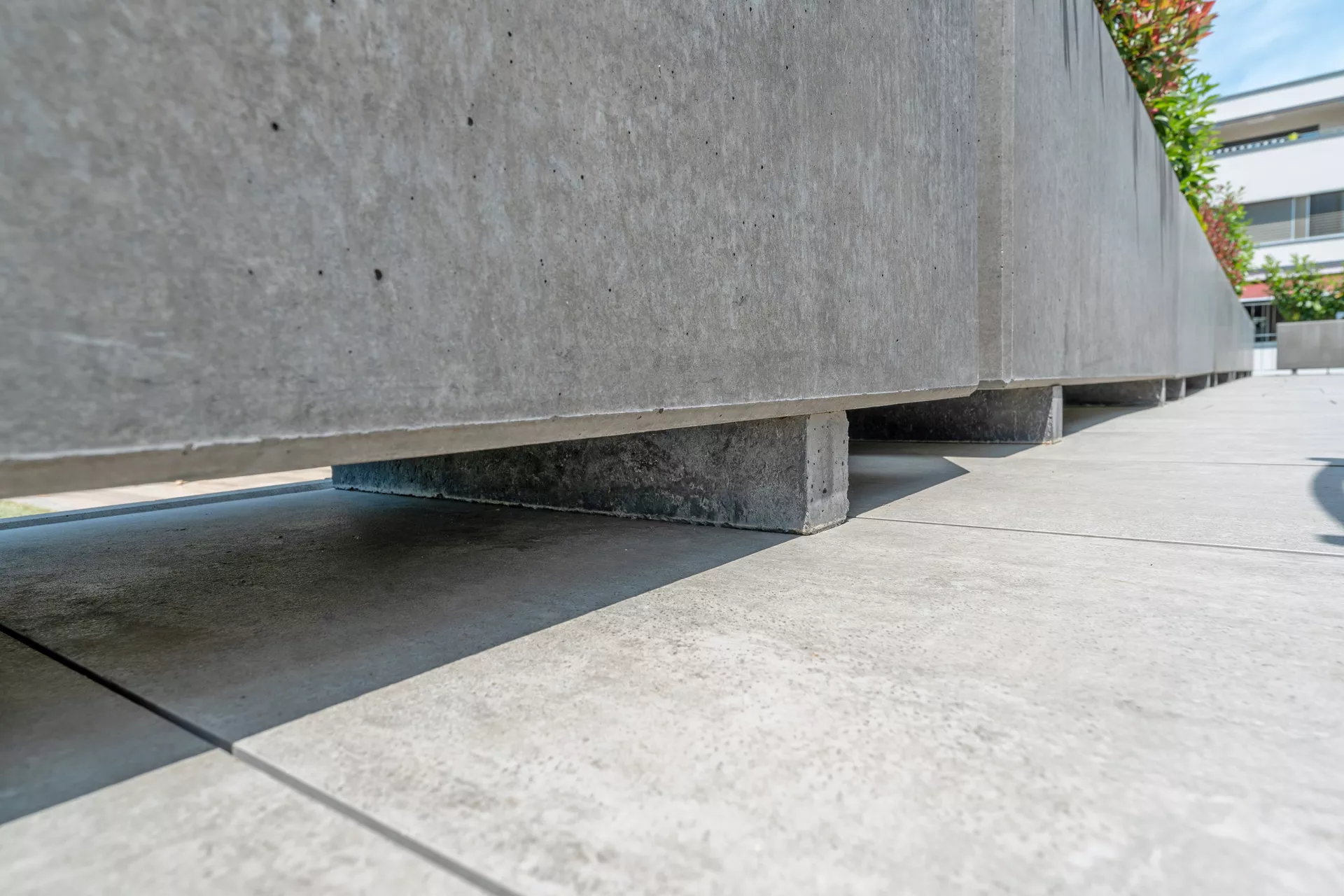 PARCO Sockel für Pflanzen- und Brunnentrog grau glatt L 58 cm B 8 cm H 6 cm