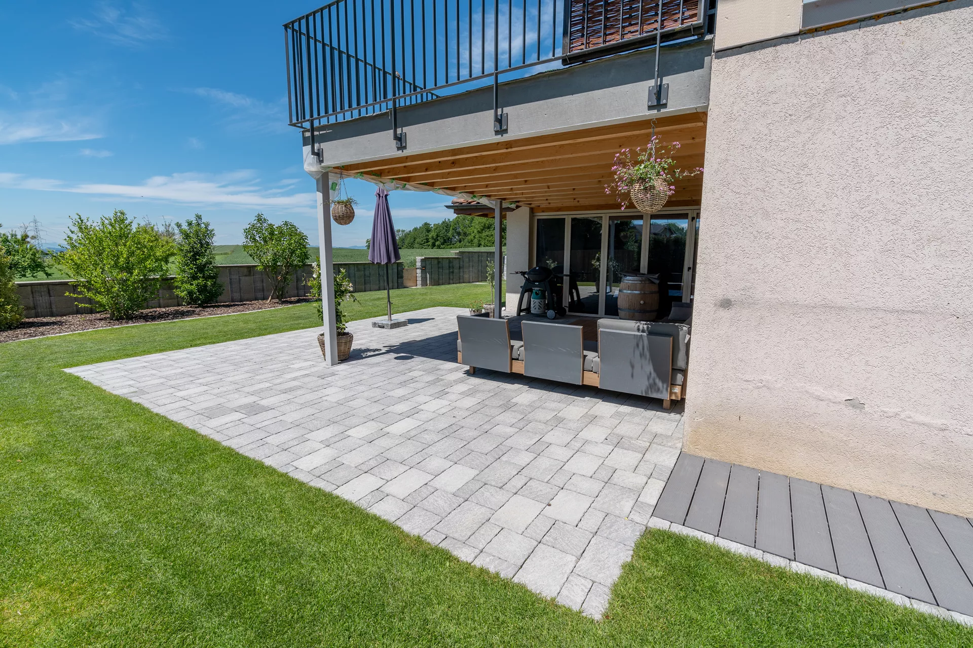 FRIEDA FORMATO Pflasterstein perlgrau strukturiert Kanten gebr. L 10, 20, 30 cm B 20 cm H 7 cm