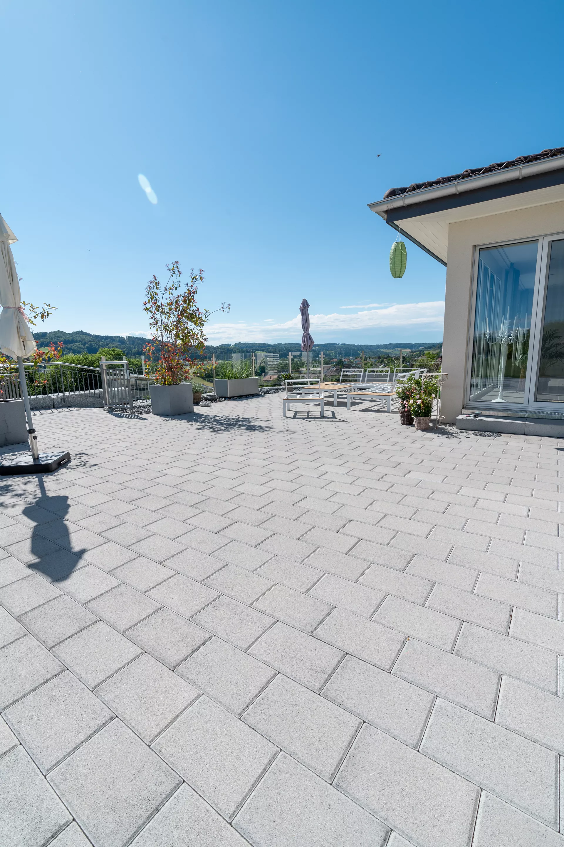 CLASSIC Pflasterstein mit Nocken grau glatt gefast L 30 cm B 20 cm H 6 cm