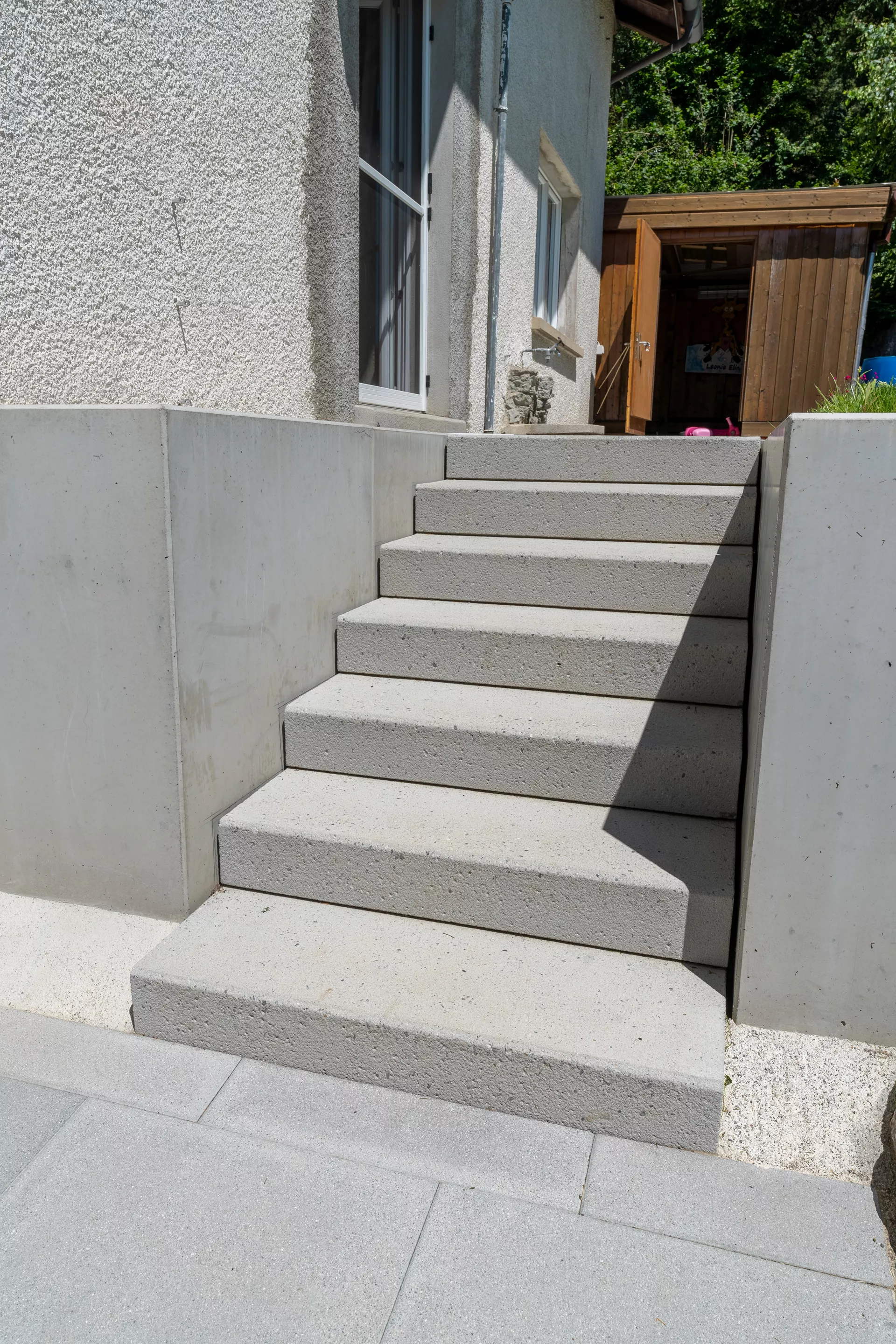 PARCO Blockstufe grau gestrahlt stirnseitig gefast L 100 cm B 36 cm H 15 cm