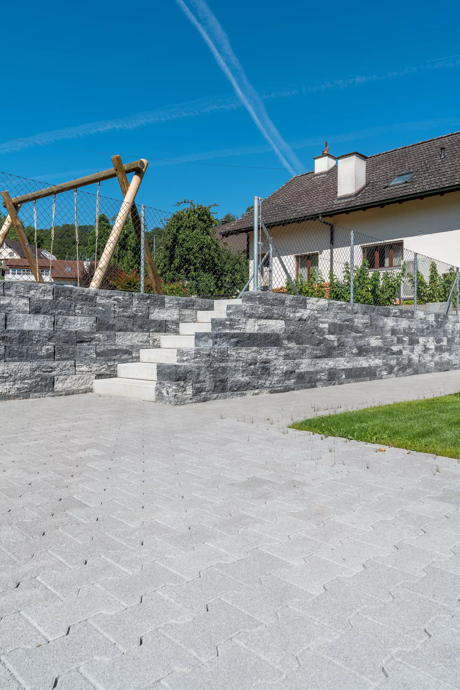 VERZASCA Felsmauer allseitig gespalten grau marmoriert L 48 cm B 16 cm H 22.5 cm