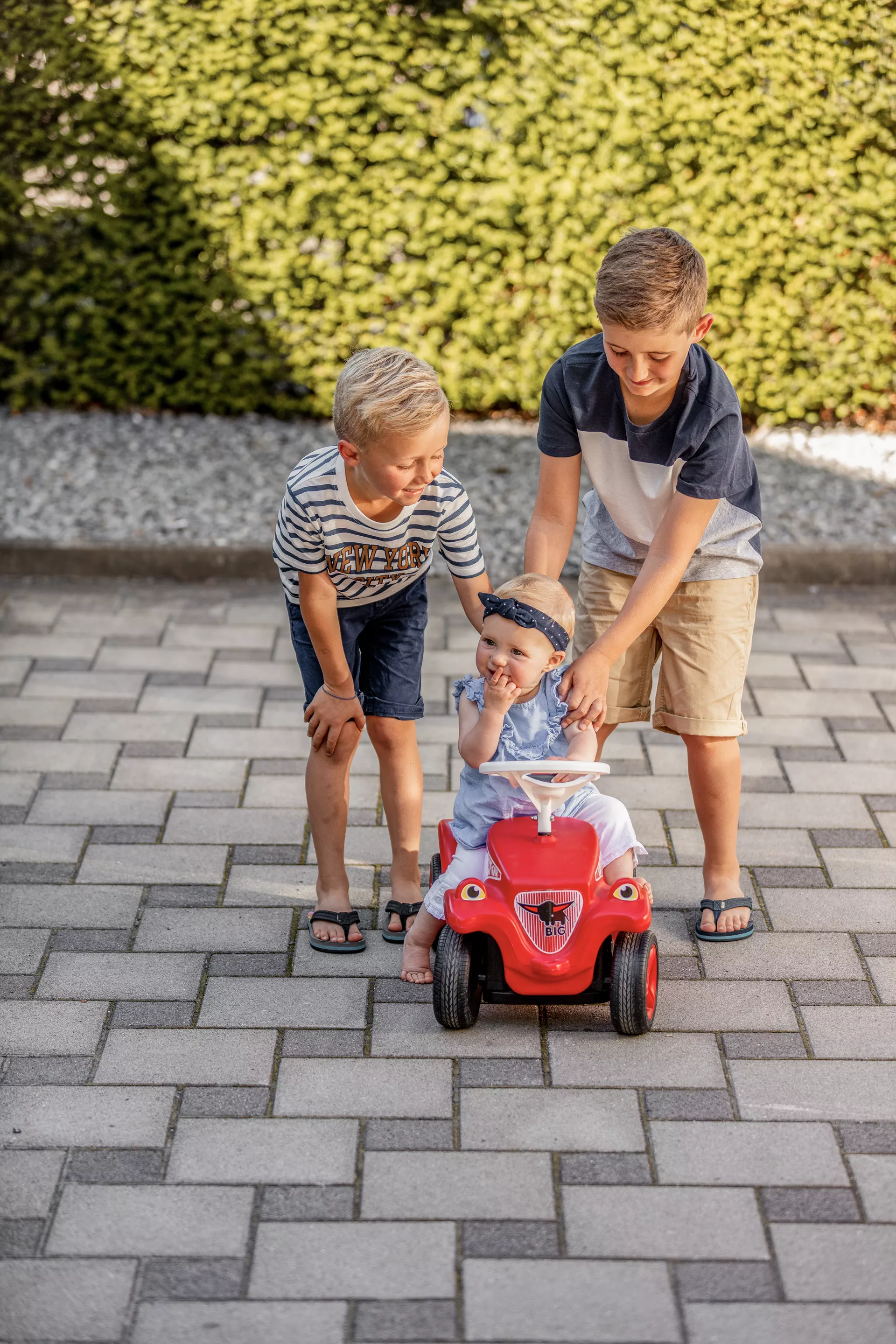 CLASSIC Pflasterstein mit Nocken grau glatt gefast L 10 cm B 10 cm H 6 cm