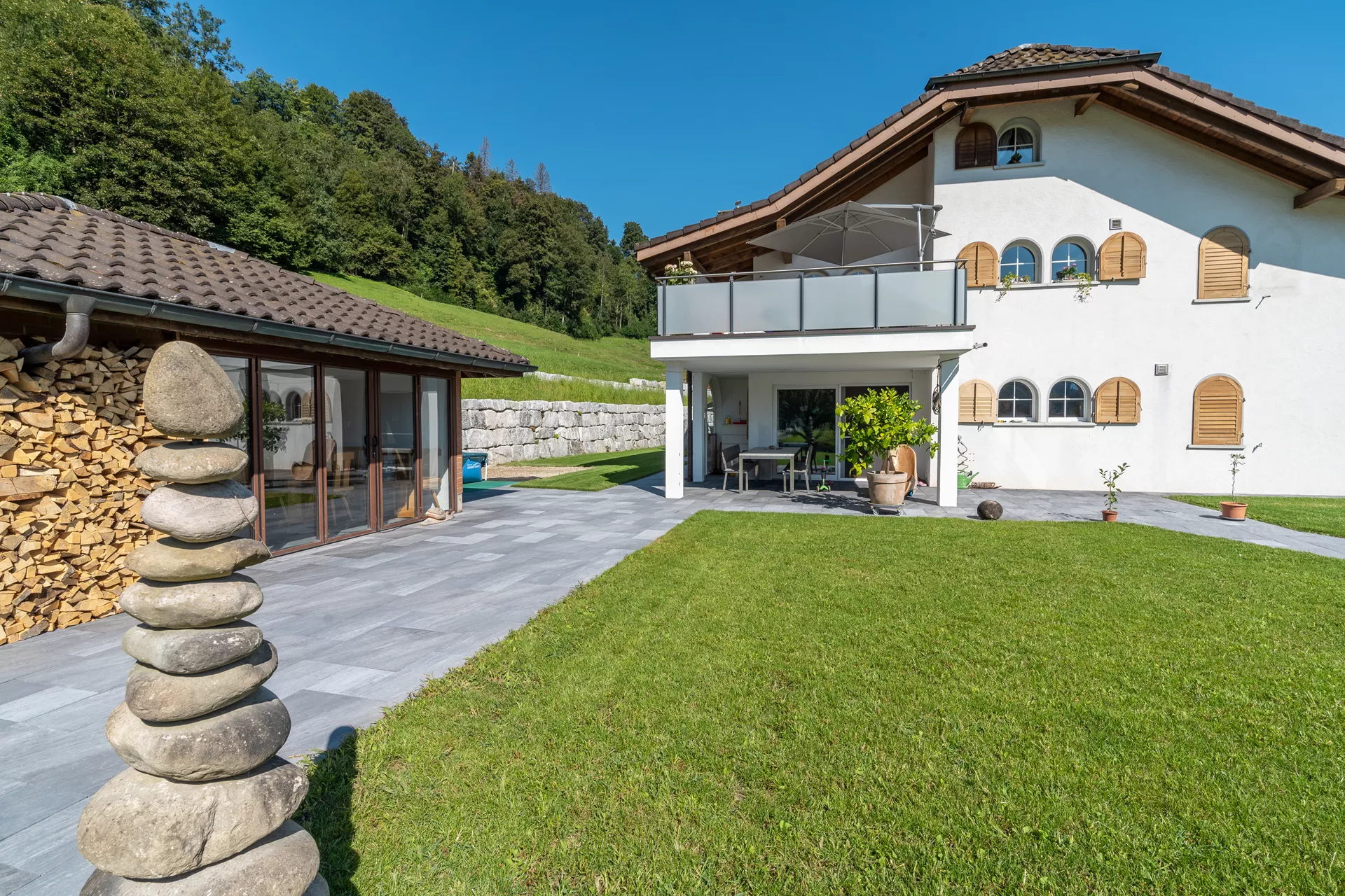 NATURE MOMENTS Gartenplatte dunkelgrau mit Schieferstruktur vollkantig L 60 cm B 60 cm H 5.5 cm