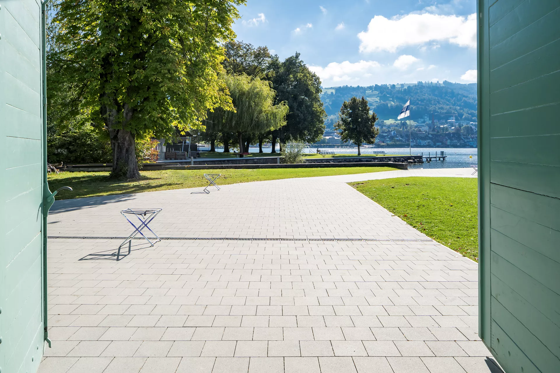 CARENA Pflasterstein mit Nockenverbund grau glatt vollkantig L 25 cm B 25 cm H 6 cm