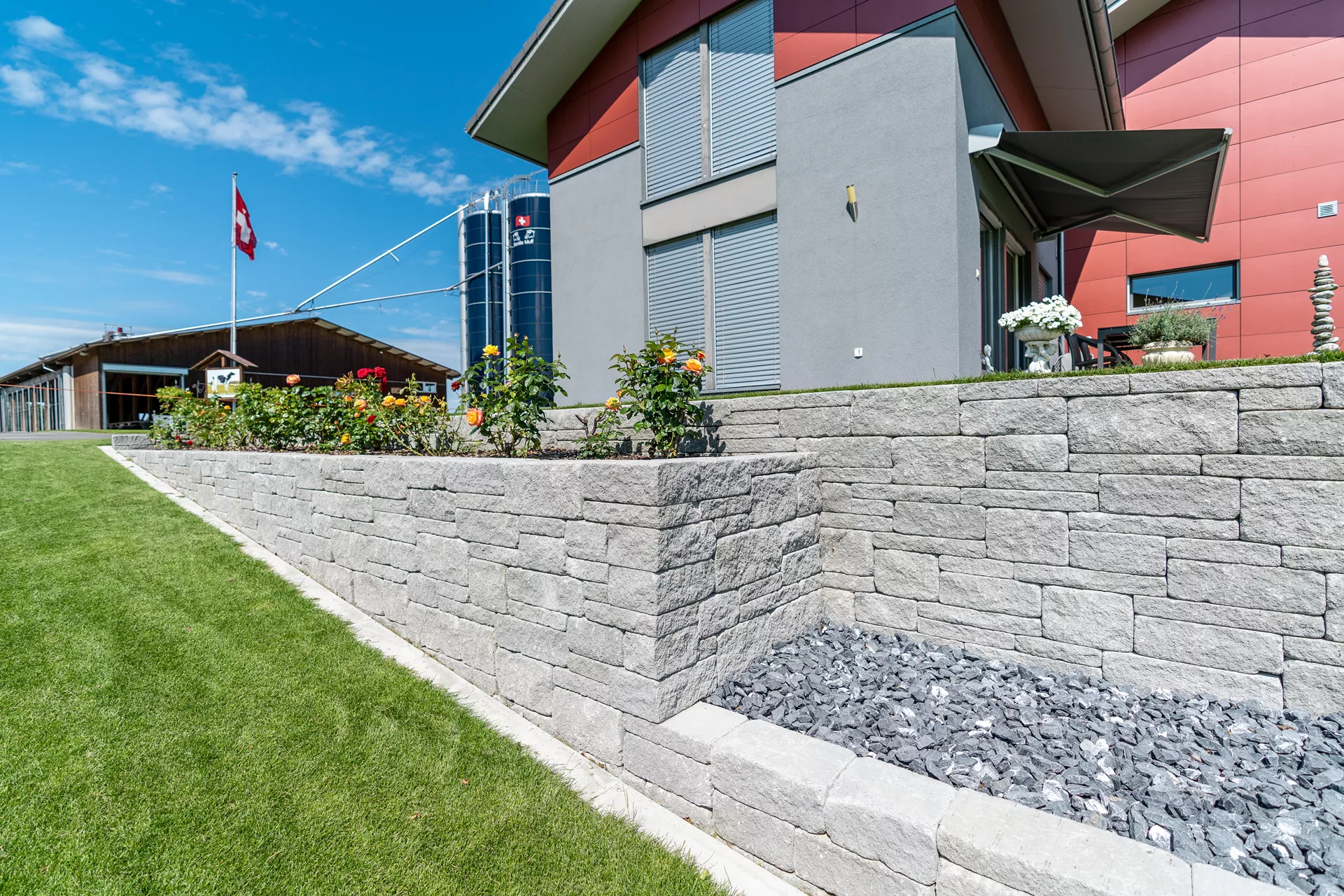 SANTURO Landhausmauer Typ 2 2-seitig gespalten grau Kanten gebrochen L 30-50 cm B 25 cm H 15 cm