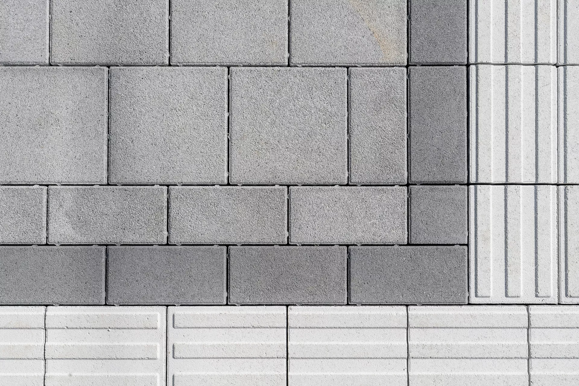 CARENA Pflasterstein mit Nockenverbund grau gewaschen gefast L 25 cm B 25 cm H 6 cm