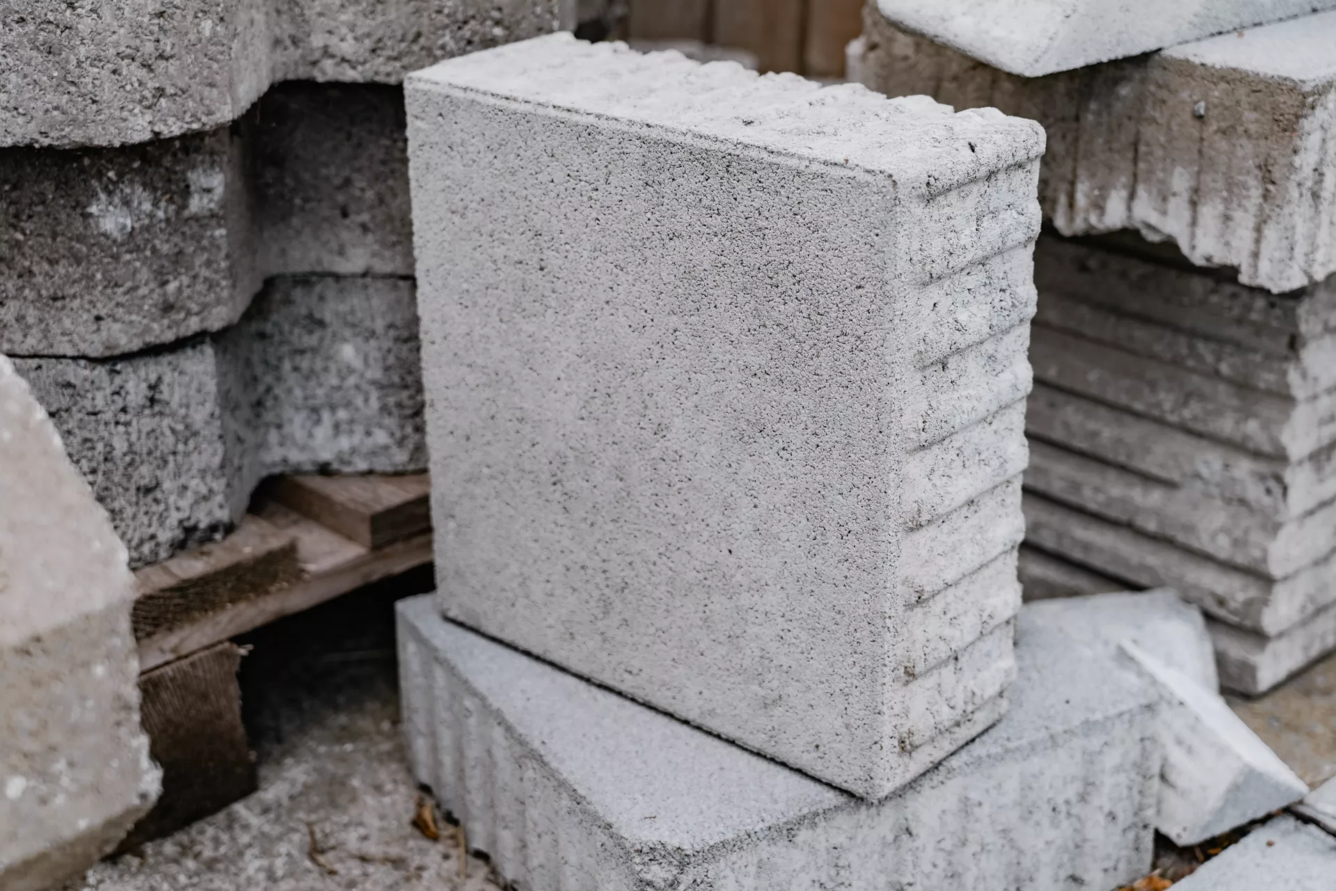 VS 5 Schwerlaststein mit Verschiebesicherung grau glatt gefast L 15 cm B 15 cm H 10.8 cm