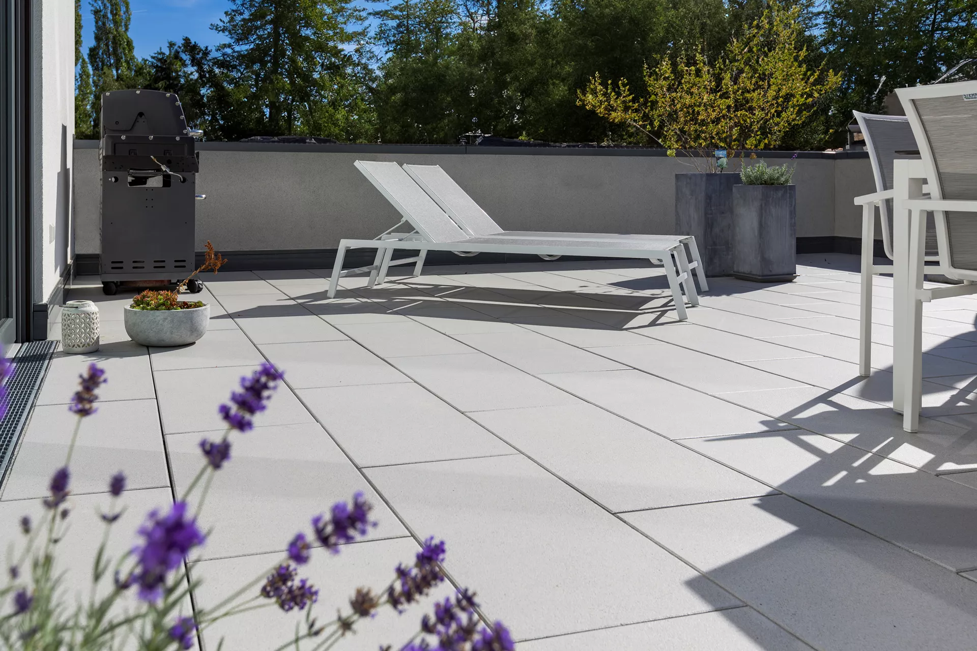 ALENA PLUS Gartenplatte lichtgrau gestrahlt gefast versiegelt L 80 cm B 40 cm H 4 cm