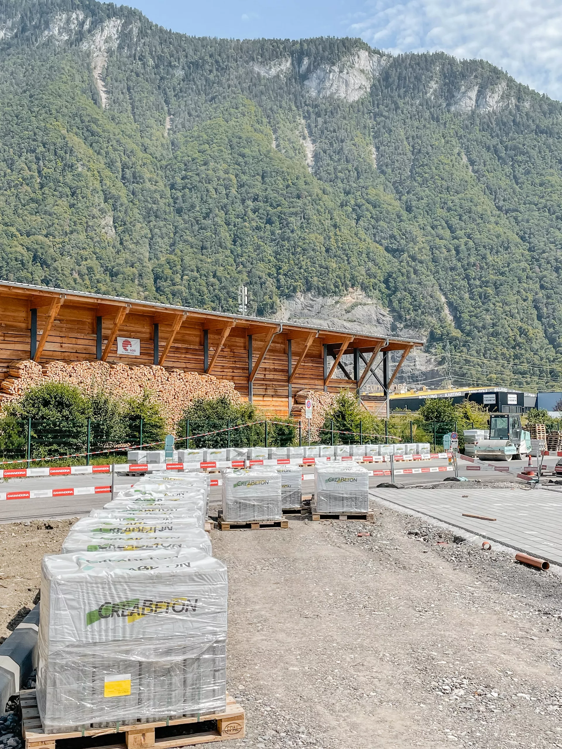 CARENA SPLITT Ökostein mit Nocken grau glatt gefast L 25 cm B 25 cm H 8 cm