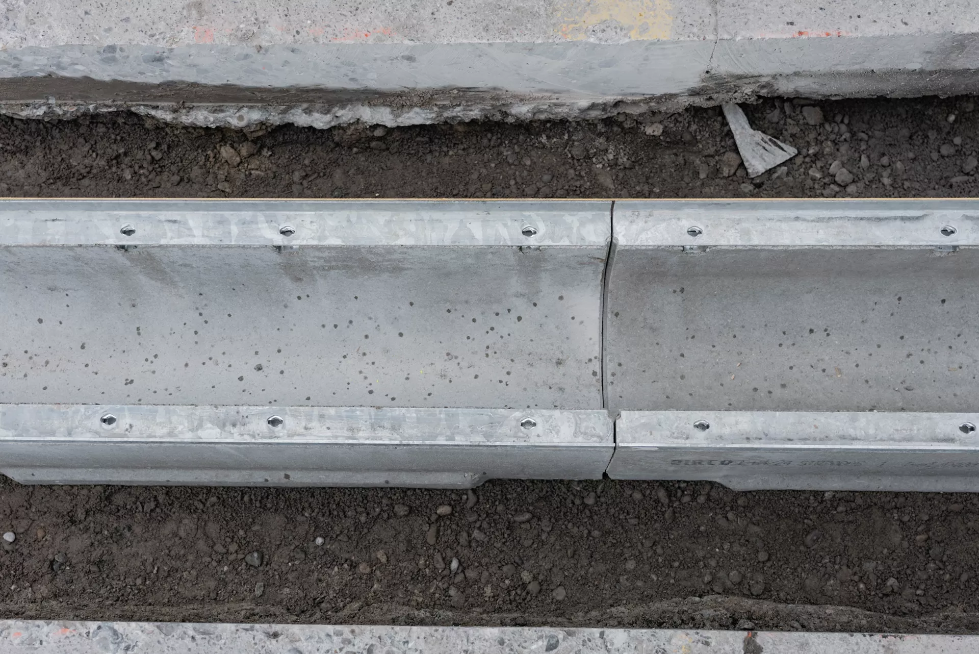 BIRCOsir Rinne NW 200 Typ 100 ohne Gefälle BK F 900 L 1000 mm B 335 mm H 360 mm