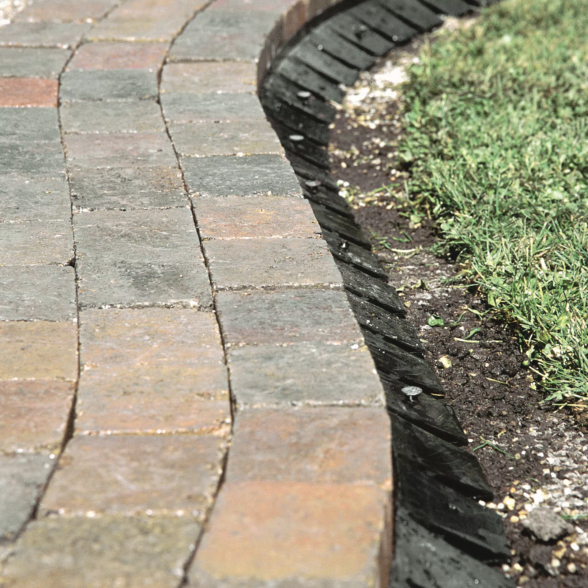 PAVE EDGE<sup>®</sup> Randschienen