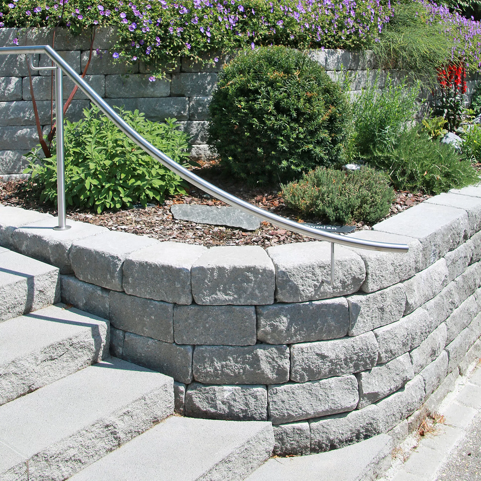 SANTURO<sup>®</sup> Keilmauersteine