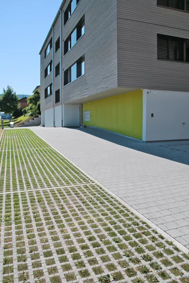 QUADRO Rasengitterstein grau L 58 cm B 47 cm H 10 cm