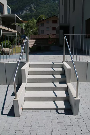 PARCO Blockstufe grau abgerieben stirnseitig gefast L 80 cm B 36 cm H 15 cm