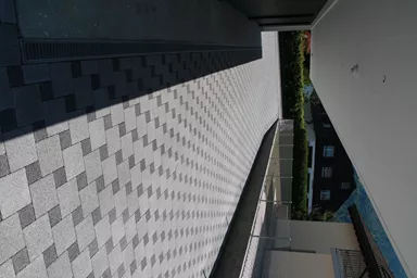 CARENA Sickerstein fino mit Nocken grau haufwerksporig gefast L 25 cm B 25 cm H 8 cm