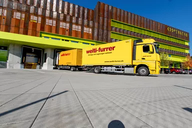 VS 5 Schwerlaststein mit Verschiebesicherung grau glatt gefast englisch palettiert L 30 cm B 30 cm H 12.8 cm