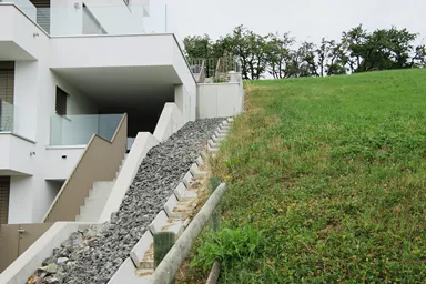 Wildbachschale bewehrt Sohlenbreite 20-28 cm L 100 cm B 38-46 cm H 15 cm