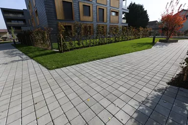 CLASSIC DRAIN Ökostein mit Nocken Normalstein grau glatt leicht gefast L 20 cm B 20 cm H 6 cm