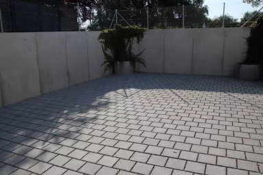 CARENA SPLITT Ökostein mit Nocken grau glatt gefast L 25 cm B 25 cm H 8 cm