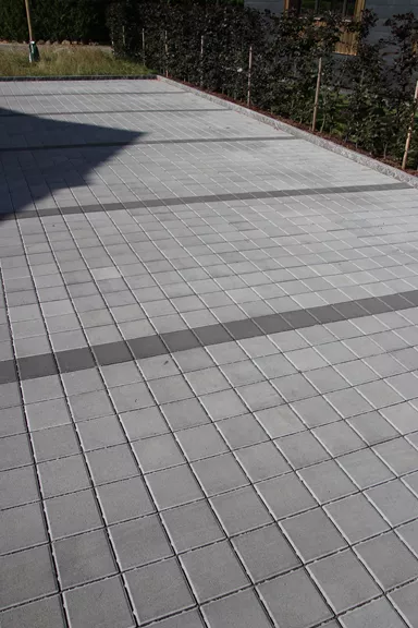 CLASSIC DRAIN Ökostein mit Nocken Normalstein grau glatt leicht gefast L 20 cm B 20 cm H 8 cm