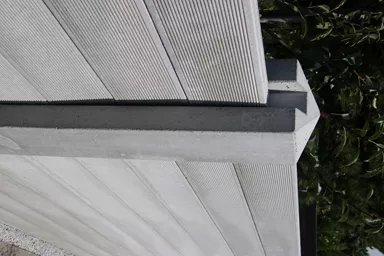 Betonbrett gegossen leicht bewehrt grau glatt vollkantig L 200 cm B 4 cm H 30 cm