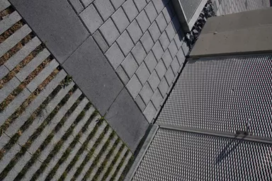 Schrittplatte zu Rasengittersteinen anthrazit glatt gefast L 60 cm B 40 cm H 8 cm