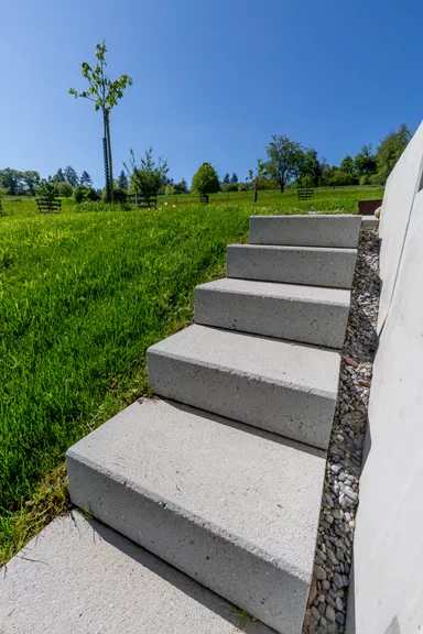 PARCO Blockstufe grau gestrahlt stirnseitig gefast L 80 cm B 36 cm H 15 cm