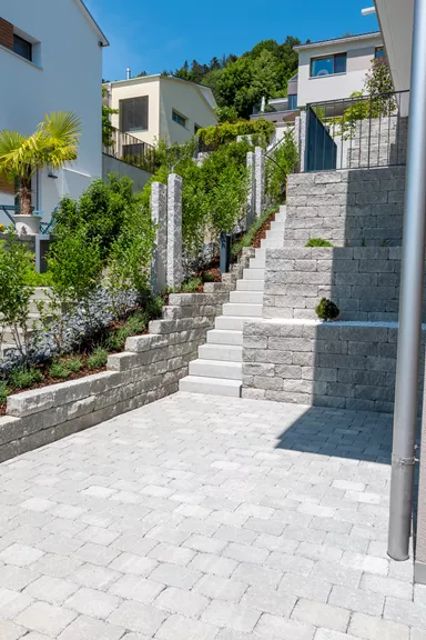 SANTURO Mini Landhausmauer 2-seitig gespalten grau L 30-50 cm B 15 cm H 15 cm