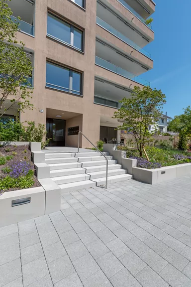 FINALGO Vakuum Blockstufe grau 2-seitig gestrahlt stirnseitig gefast L 100 cm B 35 cm H 15 cm