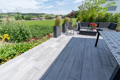 LENIA Gartenplatte mit Holzstruktur Normalplatte naturgrau strukturiert gerundet L 88-89 cm B 24.5-25.5 cm H 5 cm