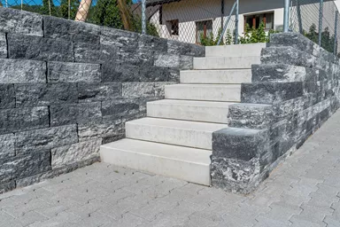 VERZASCA Felsmauer allseitig gespalten grau marmoriert L 48 cm B 16 cm H 22.5 cm