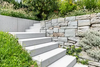 PARCO Blockstufe grau gestrahlt stirnseitig gefast L 120 cm B 36 cm H 15 cm