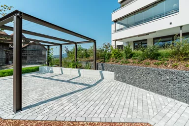 FRIEDA Wildpflaster perlgrau strukturiert Kanten gebr. L 9.4-19.4 cm B 9.4-11.9 cm H 7 cm