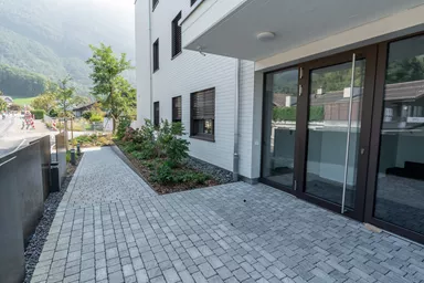 FRIEDA Wildpflaster perlgrau strukturiert Kanten gebr. L 9.4-19.4 cm B 9.4-11.9 cm H 7 cm