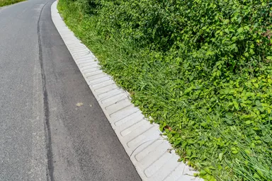 STRADAFINO Bankett- und Spurelement grau gerillt gefast L 50 cm B 50 cm H 14 cm