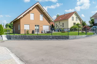 FELSMAUER Böschungselement Mittelstein grau-schwarz strukturiert L 98 cm B 50 cm H 50 cm