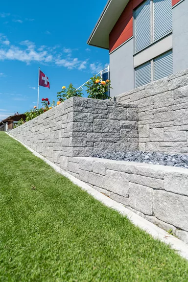 SANTURO Landhausmauer Typ 2 2-seitig gespalten grau Kanten gebrochen L 30-50 cm B 25 cm H 15 cm