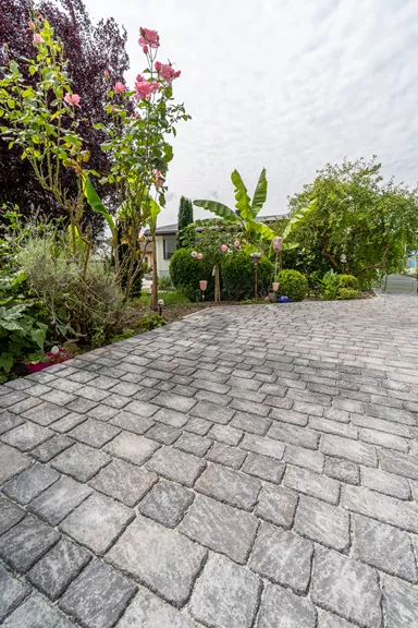 FRIEDA Wildpflaster natura strukturiert Kanten gebr. L 9.4-19.4 cm B 9.4-11.9 cm H 7 cm